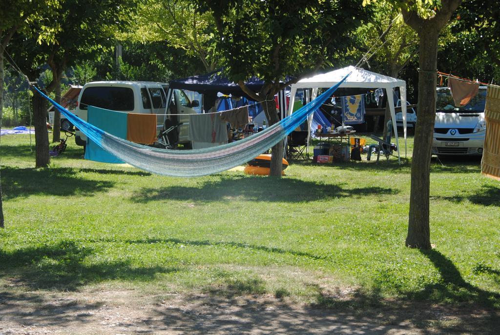 Camping Organya Hotell Eksteriør bilde
